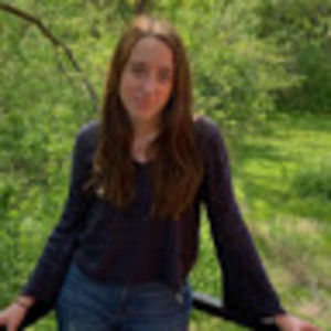 Meet your Posher, Carolina